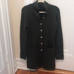 Wool green sweater by Adrienne Vittadini